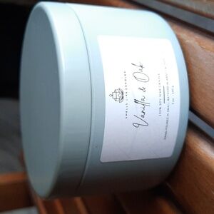 Smells Like Candles 100% soy candle 'Vanilla & Oak' 5oz.